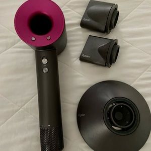 Dyson Supersonic hairdryer with attachments